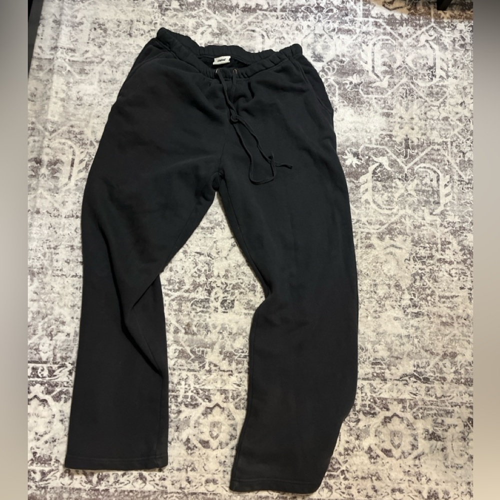 Men’s black joggers